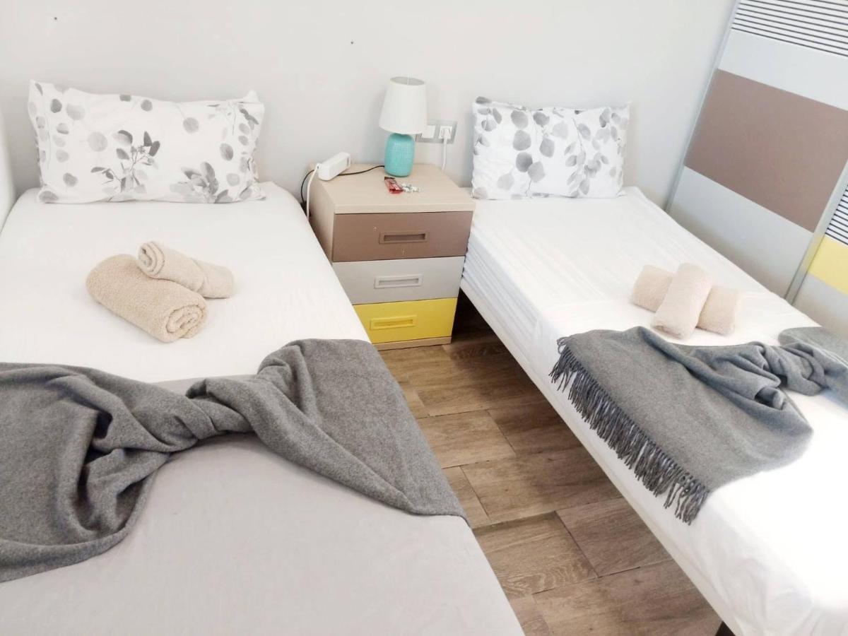 Casa Hombre Blanco Apartment Малага Екстериор снимка