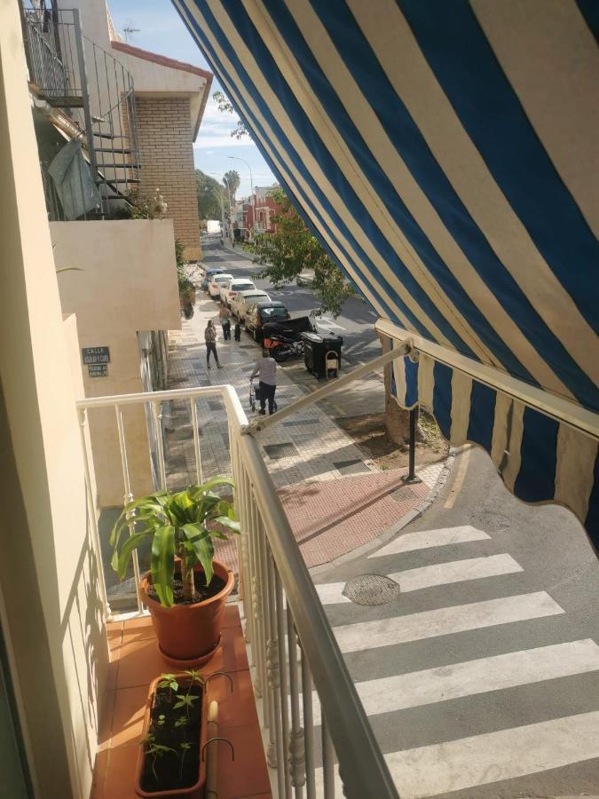 Casa Hombre Blanco Apartment Малага Екстериор снимка