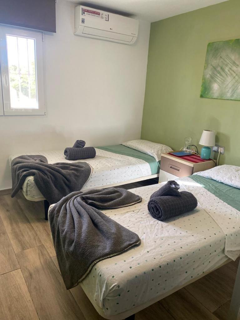Casa Hombre Blanco Apartment Малага Екстериор снимка