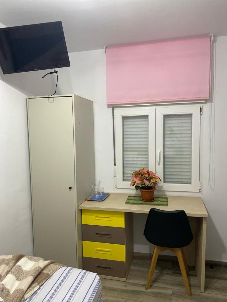 Casa Hombre Blanco Apartment Малага Екстериор снимка